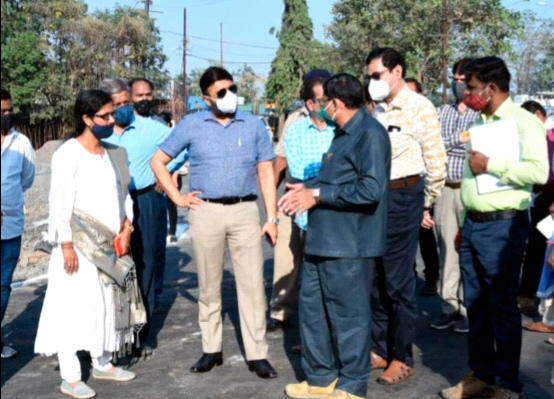 Work on the access road to Patripula will be completed soon | पत्रीपुलाच्या पोहोच रस्त्याचे काम लवकरच मार्गी Work on the access road to Patripula will be completed soon | पत्रीपुलाच्या पोहोच रस्त्याचे काम लवकरच मार्गी