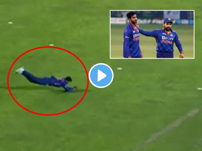 Rohit Sharma smart captaincy Venkatesh Iyer takes superb catch with diving in air IND vs SL 1st T20 Live Updates Viral Video | Venkatesh Iyer catch, IND vs SL 1st T20 Live Updates : भन्नाट! Rohit Sharma चा 'स्मार्ट' निर्णय अन् व्यंकटेश अय्यरने हवेत झेप घेत टिपला कॅच (Video)