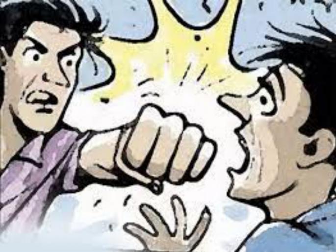 Dhaba owner beaten to death for vomiting under the influence of alcohol; The waiter finally dies | दारुच्या नशेत उलटी केल्याने ढाबा मालकाची बेदम मारहाण; वेटरचा मृत्यू Dhaba owner beaten to death for vomiting under the influence of alcohol; The waiter finally dies | दारुच्या नशेत उलटी केल्याने ढाबा मालकाची बेदम मारहाण; वेटरचा मृत्यू