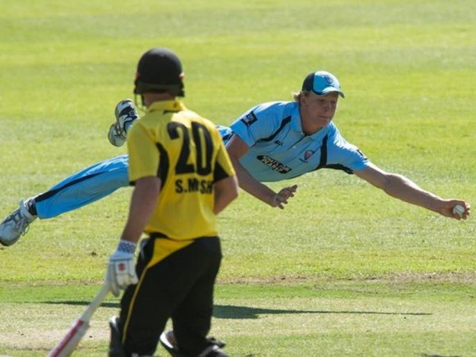 Marsh Cup : Absolutely screamer by Jack Edwards in NSW Blues vs Western Australia Men | लागली पैज; असा अफलातून झेल कधी पाहिला नसाल, Video