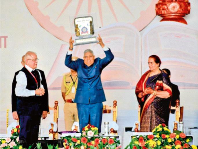 There are crores of infiltrators in the country, send them back; Vice President Dhankhar's suggestion at the convocation ceremony | देशात करोडो घुसखोर, त्यांना परत पाठवा; उपराष्ट्रपती धनखड यांची दीक्षान्त सोहळ्यात सूचना There are crores of infiltrators in the country, send them back; Vice President Dhankhar's suggestion at the convocation ceremony | देशात करोडो घुसखोर, त्यांना परत पाठवा; उपराष्ट्रपती धनखड यांची दीक्षान्त सोहळ्यात सूचना