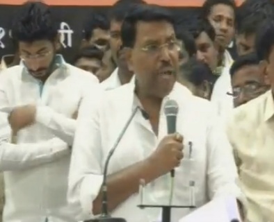 work for Pritam Munde's victory; NCP MLA Kshirsagar Announces his Political Decision | प्रीतम मुंडे यांच्या विजयाची गुढी उभारा; राष्ट्रवादीचे आमदार क्षीरसागर यांचा राजकीय निर्णय जाहीर work for Pritam Munde's victory; NCP MLA Kshirsagar Announces his Political Decision | प्रीतम मुंडे यांच्या विजयाची गुढी उभारा; राष्ट्रवादीचे आमदार क्षीरसागर यांचा राजकीय निर्णय जाहीर