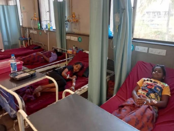 29 students affected in Jaigad Gas leak admitted to hospital again | Ratnagiri: जयगड वायुगळतीमधील बाधित २९ विद्यार्थी पुन्हा रुग्णालयात दाखल, ३१ जणांवर उपचार सुरू 29 students affected in Jaigad Gas leak admitted to hospital again | Ratnagiri: जयगड वायुगळतीमधील बाधित २९ विद्यार्थी पुन्हा रुग्णालयात दाखल, ३१ जणांवर उपचार सुरू