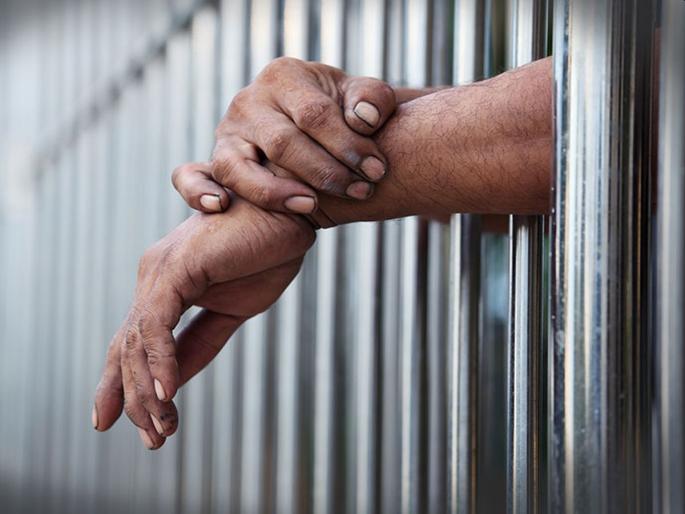 Prisoners will get mattress for Rs 885 in jail | कारागृहात ८८५ रुपयांत कैद्यांना मिळणार गादी