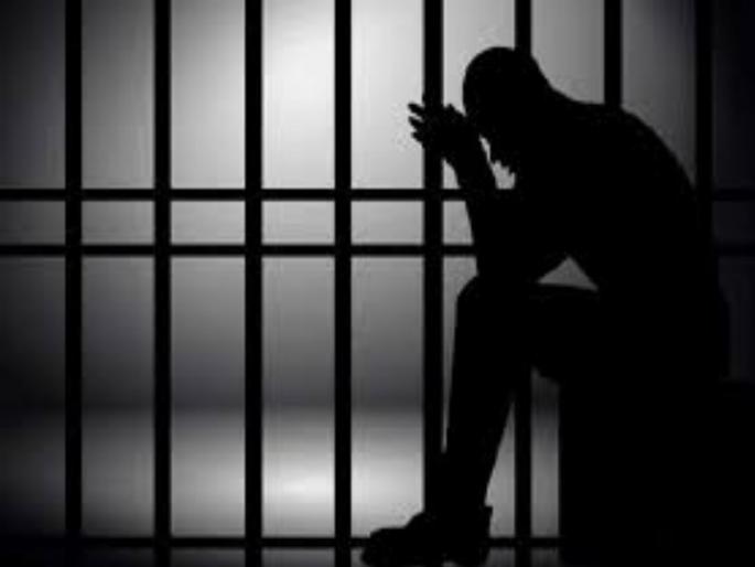 Husband arrested for murdred of wife | पत्नीचा खून करून फरार झालेला पती शिक्रापूर परिसरातून जेरबंद;गुन्हे शाखा युनिट पाचची कामगिरी Husband arrested for murdred of wife | पत्नीचा खून करून फरार झालेला पती शिक्रापूर परिसरातून जेरबंद;गुन्हे शाखा युनिट पाचची कामगिरी