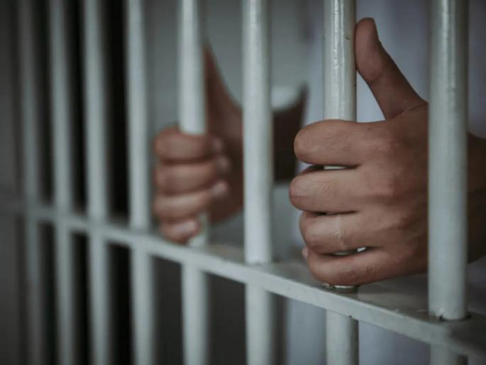 Saraita with more than 50 criminal cases arrested; Crime Branch Unit 2 made the arrest from Nashik | ५० पेक्षा जास्त गुन्हे असलेल्या सराईताला अटक; गुन्हे शाखेच्या युनीट दोनने नाशिकमधून केले जेरबंद Saraita with more than 50 criminal cases arrested; Crime Branch Unit 2 made the arrest from Nashik | ५० पेक्षा जास्त गुन्हे असलेल्या सराईताला अटक; गुन्हे शाखेच्या युनीट दोनने नाशिकमधून केले जेरबंद