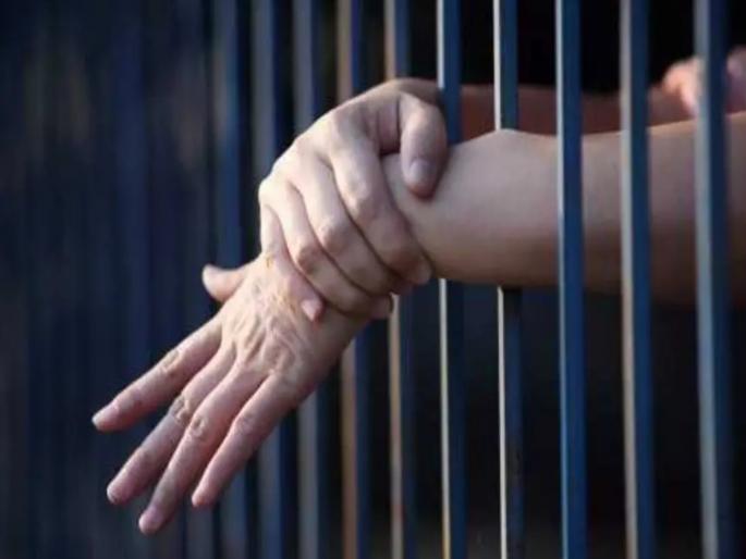 Wife murdered on suspicion of character; Accused husband sentenced to life imprisonment with children as crucial testimony | चारित्र्याच्या संशयावरून पत्नीचा खून; मुलांची महत्वपूर्ण साक्षीने आरोपी पतीस जन्मठेप Wife murdered on suspicion of character; Accused husband sentenced to life imprisonment with children as crucial testimony | चारित्र्याच्या संशयावरून पत्नीचा खून; मुलांची महत्वपूर्ण साक्षीने आरोपी पतीस जन्मठेप