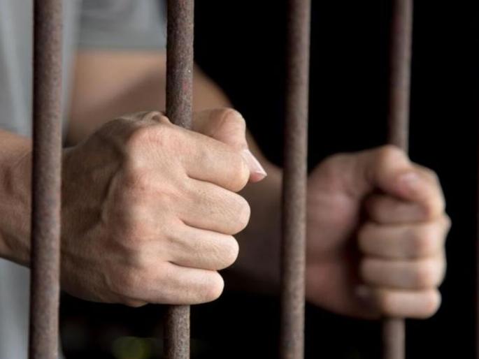 Assault on brother due to spitting, Accused sentenced to seven years imprisonment | थुंकल्यामुळे भावावर प्राणघातक हल्ला, आरोपीला सात वर्षे कारावासाची शिक्षा Assault on brother due to spitting, Accused sentenced to seven years imprisonment | थुंकल्यामुळे भावावर प्राणघातक हल्ला, आरोपीला सात वर्षे कारावासाची शिक्षा