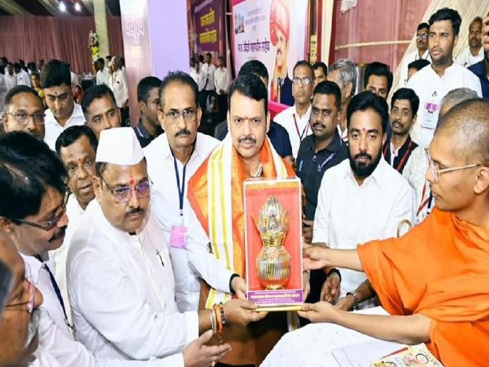 Jain Corporation will be further strengthened, Chief Minister Devendra Fadnavis assured | जैन महामंडळ आणखी मजबूत करणार, मुख्यमंत्री देवेंद्र फडणवीस यांनी दिले आश्वासन  Jain Corporation will be further strengthened, Chief Minister Devendra Fadnavis assured | जैन महामंडळ आणखी मजबूत करणार, मुख्यमंत्री देवेंद्र फडणवीस यांनी दिले आश्वासन