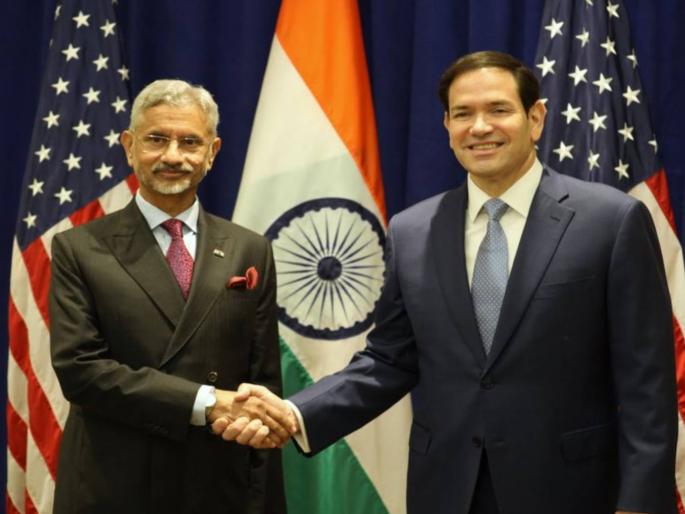 External Affairs Minister Jaishankar and Marco Rubio meet in New York discuss tariffs and H 1B issues | भारतासाठी मिळणार चांगली बातमी? H-1B च्या तणावादरम्यान एस जयशंकर आणि अमेरिकेच्या परराष्ट्र मंत्र्यांची भेट External Affairs Minister Jaishankar and Marco Rubio meet in New York discuss tariffs and H 1B issues | भारतासाठी मिळणार चांगली बातमी? H-1B च्या तणावादरम्यान एस जयशंकर आणि अमेरिकेच्या परराष्ट्र मंत्र्यांची भेट