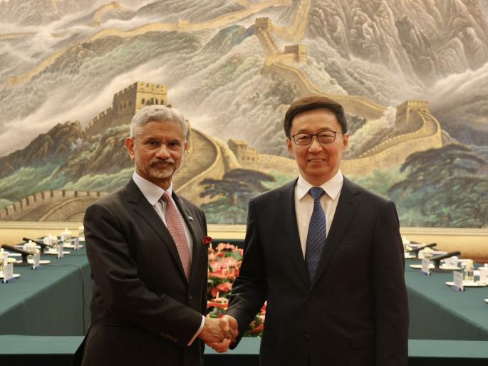 S Jaishankar China Visit: S Jaishankar visits China for the first time after the Galvan clash; Relations between the two countries are stable | गलवान संघर्षानंतर एस जयशंकर पहिल्यांदाच चीन दौऱ्यावर; दोन्ही देशांमधील संबंध स्थिर... S Jaishankar China Visit: S Jaishankar visits China for the first time after the Galvan clash; Relations between the two countries are stable | गलवान संघर्षानंतर एस जयशंकर पहिल्यांदाच चीन दौऱ्यावर; दोन्ही देशांमधील संबंध स्थिर...