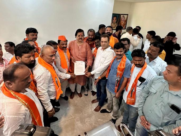 Uddhav Sena office bearers said to Shinde Sena MLA Jaiswal, 'What, your argument happened!' | उद्धवसेनेचे पदाधिकारी शिंदेसेनेचे आमदार जैस्वालांना म्हणाले, 'क्या, हुआ तेरा वादा?' Uddhav Sena office bearers said to Shinde Sena MLA Jaiswal, 'What, your argument happened!' | उद्धवसेनेचे पदाधिकारी शिंदेसेनेचे आमदार जैस्वालांना म्हणाले, 'क्या, हुआ तेरा वादा?'