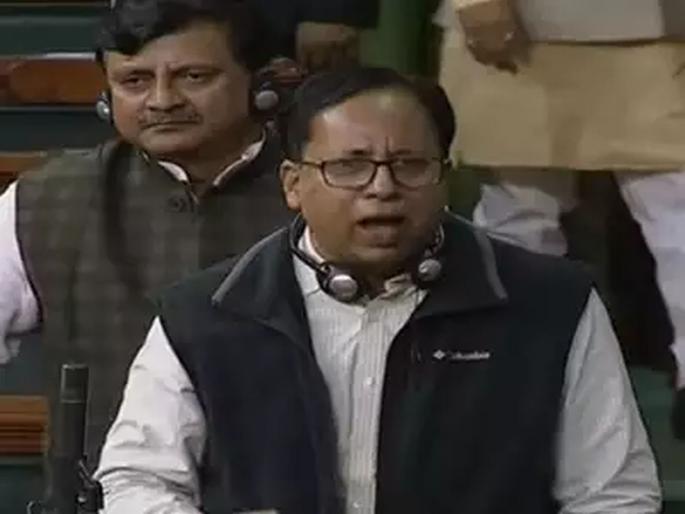 the son of a foreign mother can't be a patriot; bjp mp target rahul gandhi | परदेशी आईचा मुलगा राष्ट्रभक्त होऊ शकत नाही; भाजपा खासदाराचं वादग्रस्त विधान the son of a foreign mother can't be a patriot; bjp mp target rahul gandhi | परदेशी आईचा मुलगा राष्ट्रभक्त होऊ शकत नाही; भाजपा खासदाराचं वादग्रस्त विधान