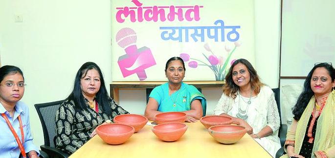 Take the cistern, give the birds water to the glass! | जलपात्र घ्या, पक्ष्यांना ग्लासभर पाणी द्या! Take the cistern, give the birds water to the glass! | जलपात्र घ्या, पक्ष्यांना ग्लासभर पाणी द्या!