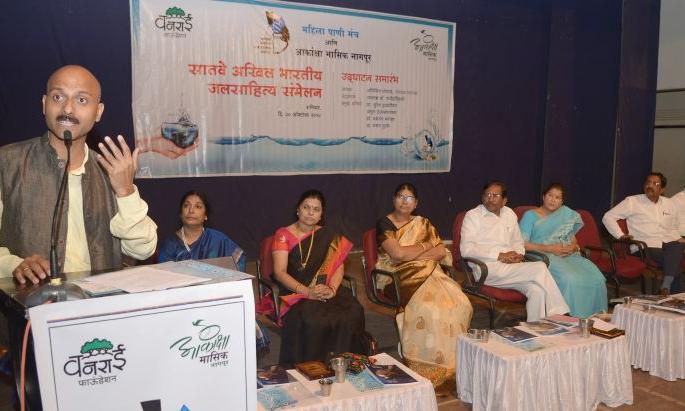 Rulers should plan to keep the water shortage in front of them: Abhijit Ghorpade | राज्यकर्त्यांनी पाणीटंचाई समोर ठेवून नियोजन करावे : अभिजित घोरपडे