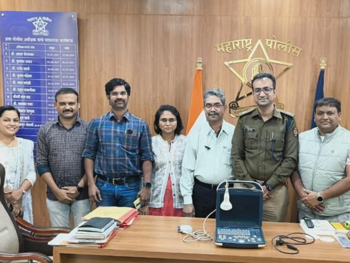 After being released on bail, he is active in selling illegal sonography machines again; Gang arrested in Jalna | जामीनावर बाहेर येताच पुन्हा अवैध सोनोग्राफी यंत्र विक्रीत सक्रिय; जालन्यात टोळीच जेरबंद After being released on bail, he is active in selling illegal sonography machines again; Gang arrested in Jalna | जामीनावर बाहेर येताच पुन्हा अवैध सोनोग्राफी यंत्र विक्रीत सक्रिय; जालन्यात टोळीच जेरबंद