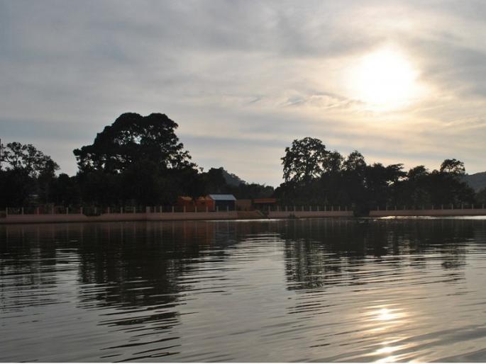 The encroachment on 'Jaleshwar' will be removed after February 21 | २१ फेब्रुवारीनंतर ‘जलेश्वर’वरील अतिक्रमणे हटणार; विस्थापितांचा जागेचा शोध सुरू