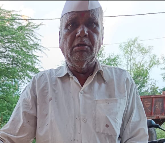 Farmer killed by lightning  | अंगावर वीज पडून शेतकरी ठार  Farmer killed by lightning  | अंगावर वीज पडून शेतकरी ठार