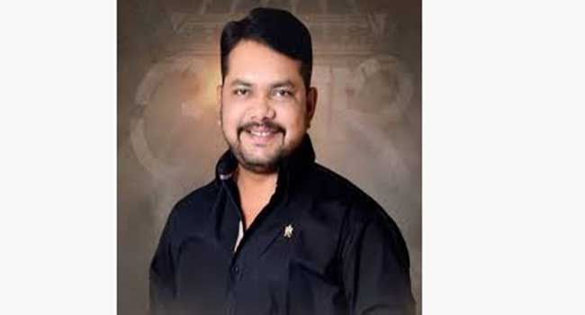 Five lakh betel nut to a prostitute to get caught in a honey trap | हनी ट्रॅपमध्ये अडकविण्यासाठी वेश्याव्यवसाय करणाऱ्या महिलेला पाच लाखांची सुपारी Five lakh betel nut to a prostitute to get caught in a honey trap | हनी ट्रॅपमध्ये अडकविण्यासाठी वेश्याव्यवसाय करणाऱ्या महिलेला पाच लाखांची सुपारी