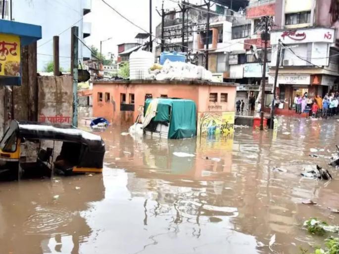 Cloudburst rain in Muktainagar taluka; Floods in 15 villages | मुक्ताईनगर तालुक्यात ढगफुटीसदृश्य पाऊस; १५ गावांमध्ये पुराचे थैमान Cloudburst rain in Muktainagar taluka; Floods in 15 villages | मुक्ताईनगर तालुक्यात ढगफुटीसदृश्य पाऊस; १५ गावांमध्ये पुराचे थैमान
