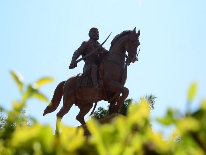 Jalgaon's respect for Shivarai, the extraordinary enthusiasm of Shiv Jayanti | शिवरायांना जळगावकरांचा मानाचा मुजरा, शिवजयंतीचा अपूर्व उत्साह Jalgaon's respect for Shivarai, the extraordinary enthusiasm of Shiv Jayanti | शिवरायांना जळगावकरांचा मानाचा मुजरा, शिवजयंतीचा अपूर्व उत्साह