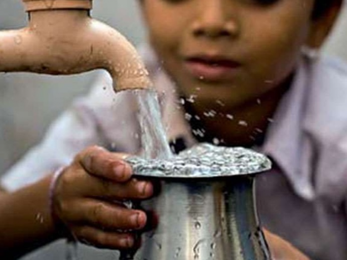 The center has waved its hand for Jaljeevan funds; How will clean water reach villages through taps? | जलजीवनच्या निधीसाठी केंद्राने हात झटकले; गावागावात नळाद्वारे शुद्ध पाणी पोहचणार कसे? The center has waved its hand for Jaljeevan funds; How will clean water reach villages through taps? | जलजीवनच्या निधीसाठी केंद्राने हात झटकले; गावागावात नळाद्वारे शुद्ध पाणी पोहचणार कसे?