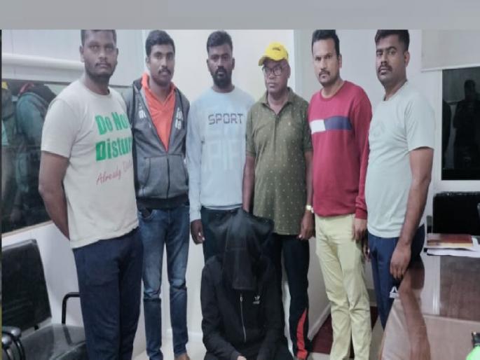 The accused in Jalanya lawyer murder case was arrested in Satara, he was absconding since the crime was committed | जालन्यातील वकिलाच्या खून प्रकरणातील आरोपीला साताऱ्यात अटक, गुन्हा घडल्यापासून होता फरारी The accused in Jalanya lawyer murder case was arrested in Satara, he was absconding since the crime was committed | जालन्यातील वकिलाच्या खून प्रकरणातील आरोपीला साताऱ्यात अटक, गुन्हा घडल्यापासून होता फरारी