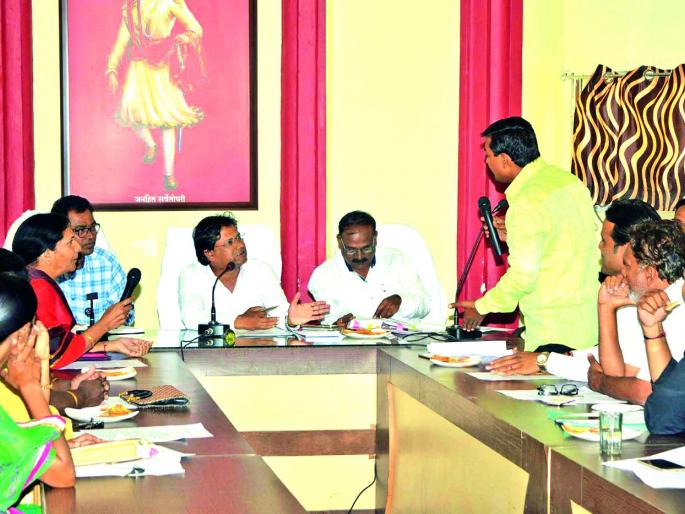 Standing committee approval for fogging machines, vehicles purchase | फॉगिंग मशीन, वाहनांच्या खरेदीला स्थायी समितीची मंजुरी Standing committee approval for fogging machines, vehicles purchase | फॉगिंग मशीन, वाहनांच्या खरेदीला स्थायी समितीची मंजुरी