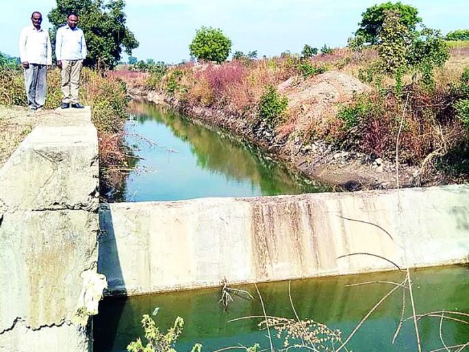 Hewa Ashram: A water tank for farmers' labor! | हिवरा आश्रम : शेतकर्यांच्या परिश्रमाला जलयुक्त शिवारची जोड! Hewa Ashram: A water tank for farmers' labor! | हिवरा आश्रम : शेतकर्यांच्या परिश्रमाला जलयुक्त शिवारची जोड!