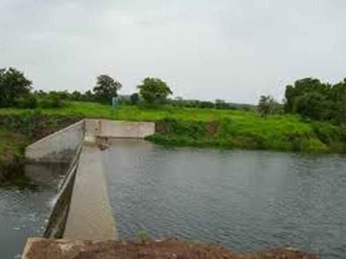 ZP administration deny to give Information about jalyukt shivar | जलयुक्त शिवारची माहिती गुलदस्त्यात ZP administration deny to give Information about jalyukt shivar | जलयुक्त शिवारची माहिती गुलदस्त्यात