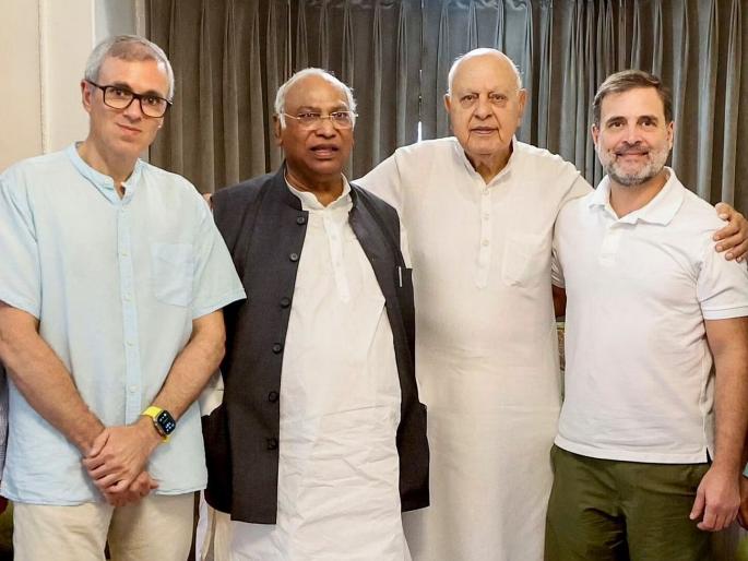 Congress-National Conference Alliance; Promise to Restoration of Article 370 in Jammu and Kashmir by NC in Manifesto | काँग्रेस-नॅशनल कॉन्फरन्सची आघाडी; जम्मू काश्मीरात पुन्हा कलम ३७० लागू करण्याचं वचन Congress-National Conference Alliance; Promise to Restoration of Article 370 in Jammu and Kashmir by NC in Manifesto | काँग्रेस-नॅशनल कॉन्फरन्सची आघाडी; जम्मू काश्मीरात पुन्हा कलम ३७० लागू करण्याचं वचन