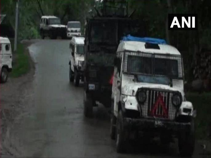 Jammu & Kashmir Two terrorists have been neutralised in an encounter between terrorists and security forces | Jammu And Kashmir : शोपियान चकमकीत दोन दहशतवाद्यांचा खात्मा Jammu & Kashmir Two terrorists have been neutralised in an encounter between terrorists and security forces | Jammu And Kashmir : शोपियान चकमकीत दोन दहशतवाद्यांचा खात्मा