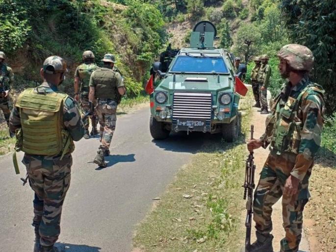 Pakistani BAT Army was about to enter Indian border and attack Indian Army attacked, 7 killed | भारतीय हद्दीत घुसून हल्ला करणार होती पाकिस्तानी BAT आर्मी; इंडियन आर्मीनेच हल्ला चढवला, ७ ठार Pakistani BAT Army was about to enter Indian border and attack Indian Army attacked, 7 killed | भारतीय हद्दीत घुसून हल्ला करणार होती पाकिस्तानी BAT आर्मी; इंडियन आर्मीनेच हल्ला चढवला, ७ ठार