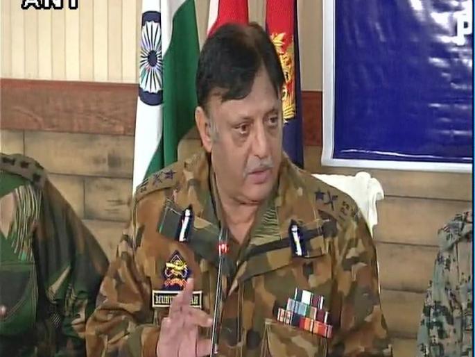 Army's biggest achievement in Kashmir, three terrorists captured | काश्मीरमध्ये लष्कराच्या हाती मोठं यश, तीन दहशतवाद्यांना पकडलं जिवंत