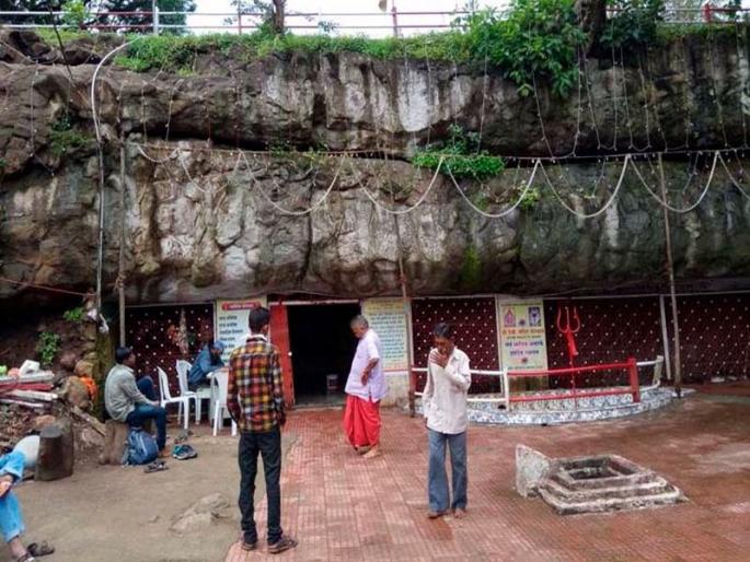 Jana Devi, Adivasis on the Goddess of Mithali | चिखलदऱ्याच्या देवी पॉइंटवरील जनादेवी, आदिवासींसह सर्वसामान्यांची श्रद्धा