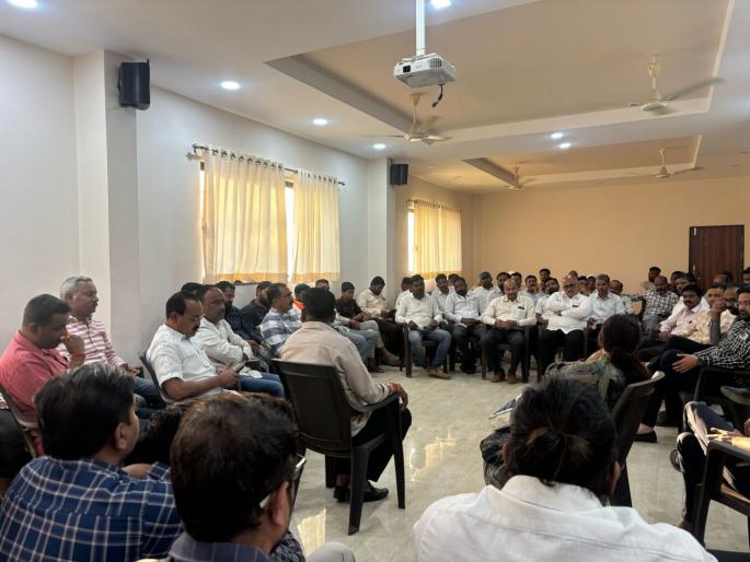 beed sarpanch murder case Jan Aakrosh Morcha to be held in Baramati; Decision taken in Maratha Kranti Morcha meeting | बारामतीत जनआक्रोश मोर्चा काढण्यात येणार; मराठा क्रांती मोर्चाच्या बैठकीत निर्णय beed sarpanch murder case Jan Aakrosh Morcha to be held in Baramati; Decision taken in Maratha Kranti Morcha meeting | बारामतीत जनआक्रोश मोर्चा काढण्यात येणार; मराठा क्रांती मोर्चाच्या बैठकीत निर्णय