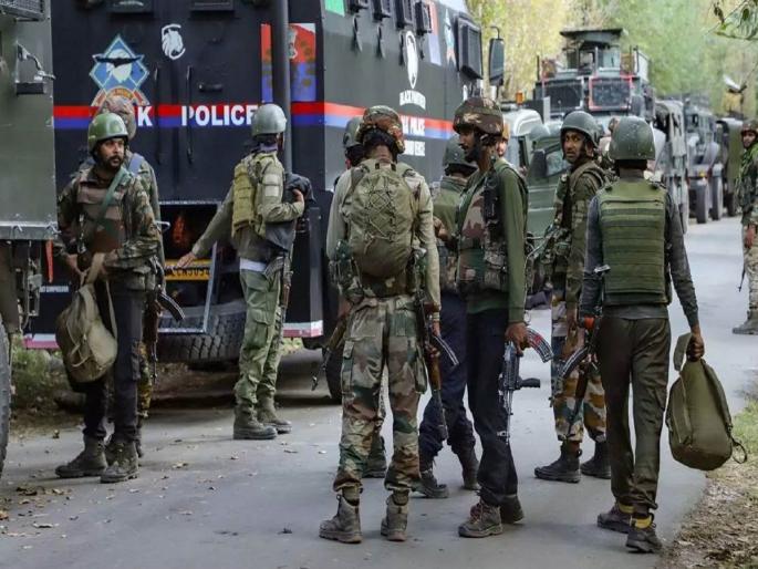 Jammu-Kashmir: Encounter in Kathua district of Jammu and Kashmir; Security forces surround terrorists | जम्मू-काश्मीरच्या कठुआ जिल्ह्यात चकमक; सुरक्षा दलांनी घनदाट जंगलात दहशतवाद्यांना घेरले Jammu-Kashmir: Encounter in Kathua district of Jammu and Kashmir; Security forces surround terrorists | जम्मू-काश्मीरच्या कठुआ जिल्ह्यात चकमक; सुरक्षा दलांनी घनदाट जंगलात दहशतवाद्यांना घेरले