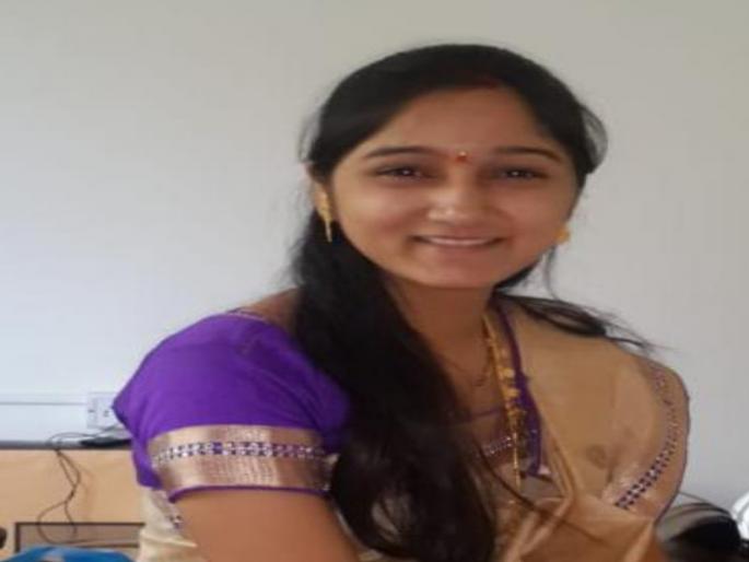 Suicide by a policeman's wife who was murdered her son due to family problem | सासूच्या छळास कंटाळून २ वर्षांच्या मुलाचा खून करत पोलीस कर्मचाऱ्याच्या पत्नीने केली आत्महत्त्या Suicide by a policeman's wife who was murdered her son due to family problem | सासूच्या छळास कंटाळून २ वर्षांच्या मुलाचा खून करत पोलीस कर्मचाऱ्याच्या पत्नीने केली आत्महत्त्या