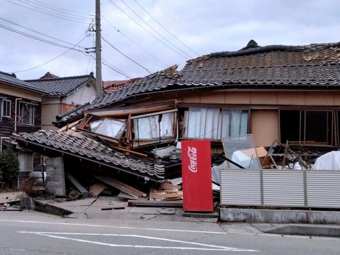 Japan shaken again by Kagoshima earthquake; 5.9 magnitude tremors, administration issues important alert! | कागोशिमा भूकंपाने जपान पुन्हा हादरले; ५.९ रिश्टर स्केल तीव्रतेचे हादरे, प्रशासनाने जारी केला महत्त्वाचा अलर्ट! Japan shaken again by Kagoshima earthquake; 5.9 magnitude tremors, administration issues important alert! | कागोशिमा भूकंपाने जपान पुन्हा हादरले; ५.९ रिश्टर स्केल तीव्रतेचे हादरे, प्रशासनाने जारी केला महत्त्वाचा अलर्ट!