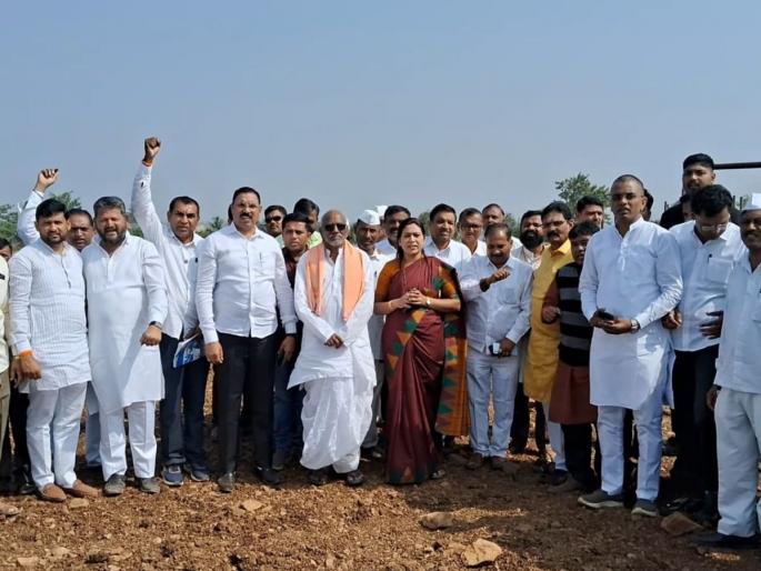 Jarange's meeting will be held on the 40 acre land of Shenit nashik | शेणीतच्या ४० एकर जागेवर होणार जरांगे यांची सभा Jarange's meeting will be held on the 40 acre land of Shenit nashik | शेणीतच्या ४० एकर जागेवर होणार जरांगे यांची सभा