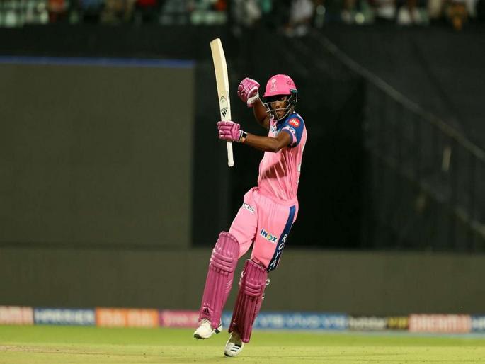 IPL 2019 : KKR cheerleader breaks into tears as Jofra Archer finishes it off in style for RR | IPL 2019 : थरारक लढतीत KKRच्या पराभवानंतर 'ती' लागली ढसाढसा रडू , Video