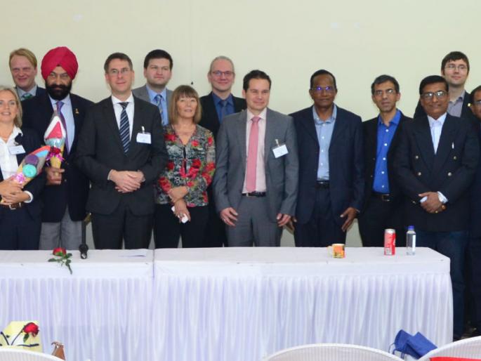 German companies to reduce pollution in Solapur industrial area, 'Ujani water pollution should be tried at the national level! | सोलापूर औद्योगिक क्षेत्रातील प्रदूषण कमी करण्यासाठी जर्मन कंपन्यांचा पुढाकार, ‘उजनीच्या पाणी प्रदूषणावर देशपातळीवर प्रयत्न हवेत ! German companies to reduce pollution in Solapur industrial area, 'Ujani water pollution should be tried at the national level! | सोलापूर औद्योगिक क्षेत्रातील प्रदूषण कमी करण्यासाठी जर्मन कंपन्यांचा पुढाकार, ‘उजनीच्या पाणी प्रदूषणावर देशपातळीवर प्रयत्न हवेत !