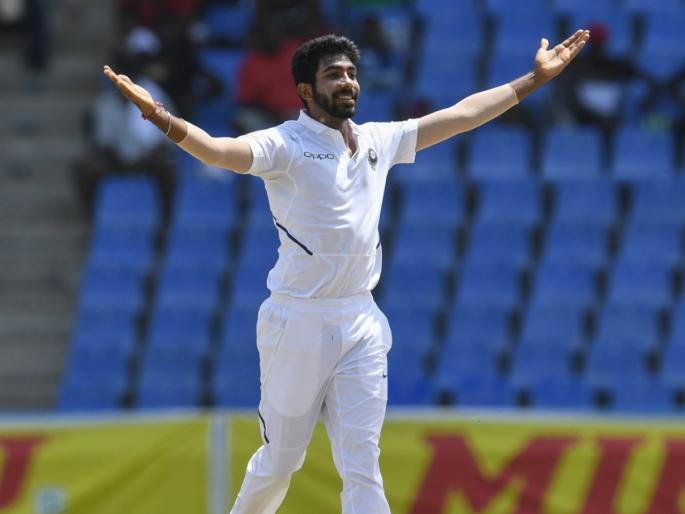 Jasprit Bumrah has stormed into the top 10 of the ICC Test bowling rankings | आयसीसी कसोटी क्रमवारीत जसप्रीत बुमराहची मोठी झेप; कोहली-स्मिथ यांच्यात चुरस