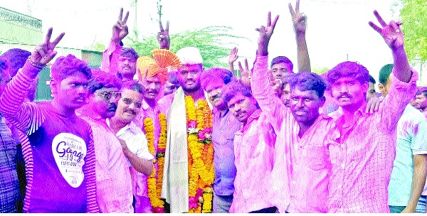 Congress-NCP's alliance in Nashik Municipal Corporation: NCP's Apasaheb Pawar, Nilesh Ba'en's nominee elected as Deputy Chairman | जत पालिकेत काँग्रेस-राष्ट्रवादीची आघाडी : उपनगराध्यक्षपदी राष्ट्रवादीचे आप्पासाहेब पवार , नीलेश बामणेंची स्वीकृत सदस्यपदी निवड Congress-NCP's alliance in Nashik Municipal Corporation: NCP's Apasaheb Pawar, Nilesh Ba'en's nominee elected as Deputy Chairman | जत पालिकेत काँग्रेस-राष्ट्रवादीची आघाडी : उपनगराध्यक्षपदी राष्ट्रवादीचे आप्पासाहेब पवार , नीलेश बामणेंची स्वीकृत सदस्यपदी निवड