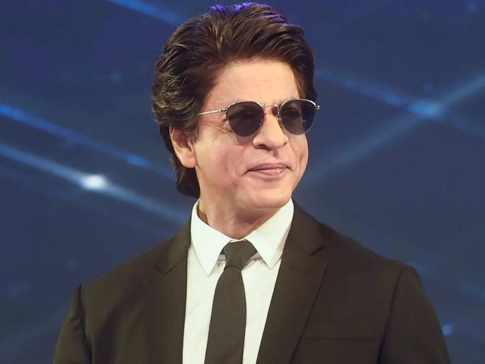shahrukh khan tweets and says virat kohli is like my son in law post viral | शाहरुख खानने 'या' भारतीय क्रिकेटपटूला बनवलं जावई; पोस्ट व्हायरल shahrukh khan tweets and says virat kohli is like my son in law post viral | शाहरुख खानने 'या' भारतीय क्रिकेटपटूला बनवलं जावई; पोस्ट व्हायरल