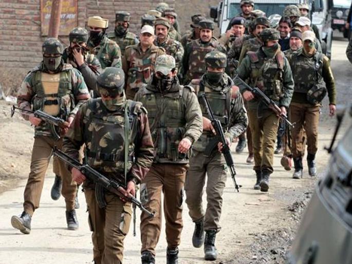 Paramilitary soldiers air rank! | निमलष्करी जवानांना हवा सैनिकांचा दर्जा!