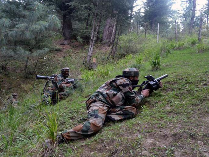 Security personnel jailed terrorists, encounter a young martyr | सुरक्षा जवानांकडून दहशतवाद्यांना घेराव, सीमेवरील चकमकीत SOG जवान शहीद Security personnel jailed terrorists, encounter a young martyr | सुरक्षा जवानांकडून दहशतवाद्यांना घेराव, सीमेवरील चकमकीत SOG जवान शहीद