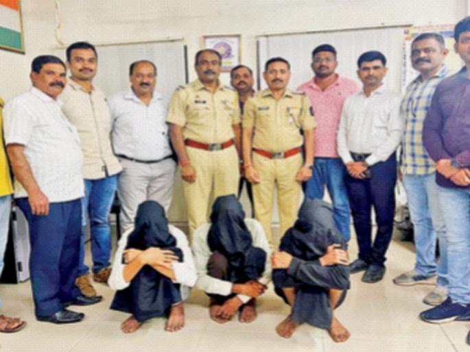 Rage of Love Marriage: Honor Killing; The son-in-law was thrown into the well, the daughter was crushed with a stone | प्रेमविवाहाचा राग: ऑनर किलिंग; जावयाला फेकले विहिरीत, मुलीला ठेचले दगडाने Rage of Love Marriage: Honor Killing; The son-in-law was thrown into the well, the daughter was crushed with a stone | प्रेमविवाहाचा राग: ऑनर किलिंग; जावयाला फेकले विहिरीत, मुलीला ठेचले दगडाने