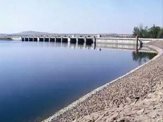 Signs of conflict! After Vijayadashami, the water in the upper dam in Godavari overflows its limits | संघर्ष पेटण्याची चिन्हं! विजयादशमीनंतर गोदावरीत वरच्या धरणातील पाण्याचे सीमोल्लंघन Signs of conflict! After Vijayadashami, the water in the upper dam in Godavari overflows its limits | संघर्ष पेटण्याची चिन्हं! विजयादशमीनंतर गोदावरीत वरच्या धरणातील पाण्याचे सीमोल्लंघन