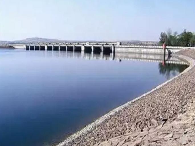 Jayakwadi dam in silt; Storage capacity drops from 102 to 87 TMC | चिंताजनक! जायकवाडी धरण गाळात; साठवण क्षमता १०२ वरून ८७ टीएमसीवर
